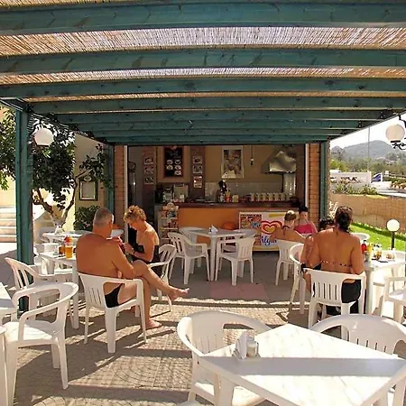 Summerland Hotel